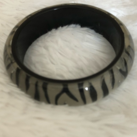 Zebra print bracelet - Picture 3 of 6